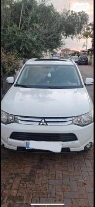 מיצובישי אאוטלנדר Instyle SR אוט' 7 מק' 2.0 (150 כ''ס) בנזין 2014 למכירה באשדוד