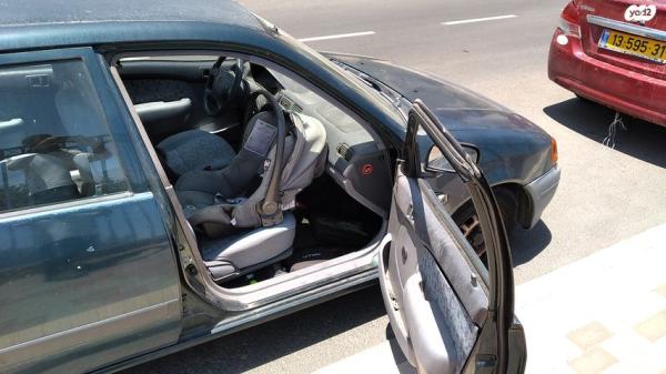 טויוטה סטארלט XLI אוט' 1.3 5 דל' בנזין 1998 למכירה בירושלים