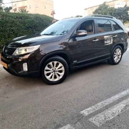 קיה סורנטו 4X4 Premium אוט' דיזל 7 מק' 2.2 (197 כ''ס) דיזל 2013 למכירה בפתח תקווה