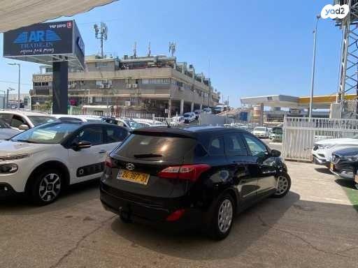 יונדאי i30 Inspire סטיישן אוט' 1.6 (135 כ"ס) בנזין 2014 למכירה בראשון לציון