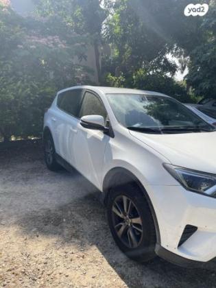 טויוטה RAV4 ארוך 4X4 GLI MC אוט' 2.0 (152 כ"ס) בנזין 2017 למכירה בגבעת חיים איחוד