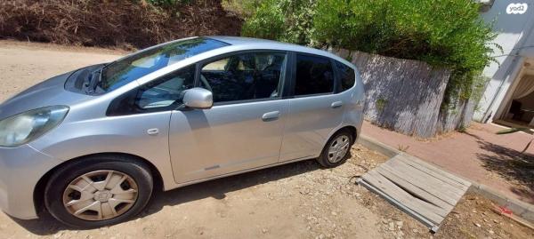 הונדה ג'אז הייבריד הייבריד אוט' 1.3 (102 כ''ס) בנזין 2012 למכירה בנתניה