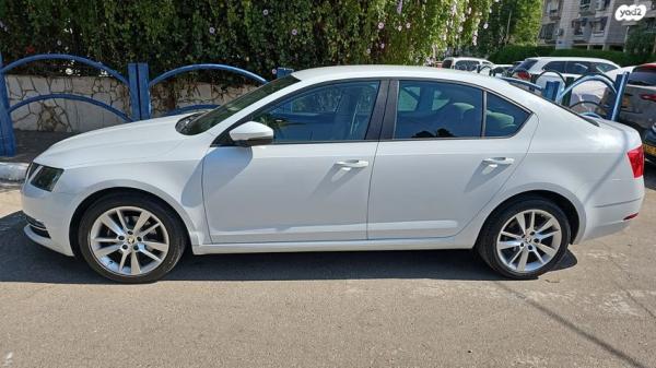סקודה אוקטביה Exclusive אוט' 1.4 (150 כ"ס) בנזין 2017 למכירה בקרית מלאכי