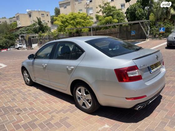 סקודה אוקטביה Ambition אוט' 1.2 (110 כ"ס) בנזין 2015 למכירה במגדל העמק