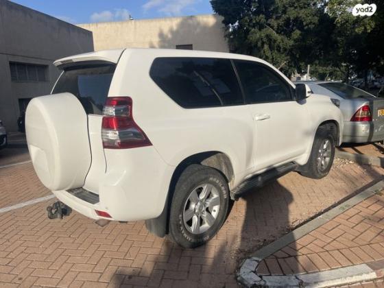 טויוטה לנד קרוזר קצר 4X4 Luxury אוט' דיזל 3.0 (190 כ''ס) דיזל 2015 למכירה במזכרת בתיה