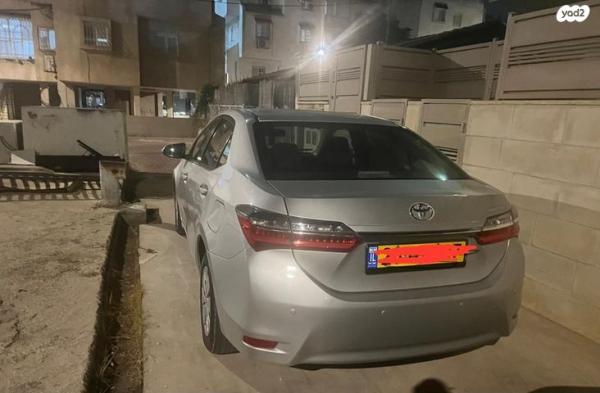טויוטה קורולה Sun אוט' 1.6 (132 כ"ס) בנזין 2016 למכירה בלוד