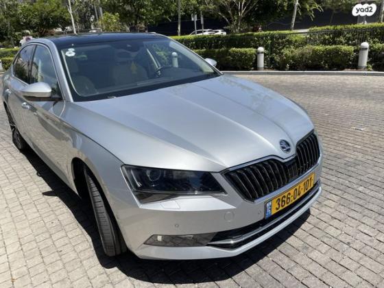 סקודה סופרב (עד 2019) L&K אוט' 2.0 (220 כ''ס) בנזין 2018 למכירה בתל אביב יפו
