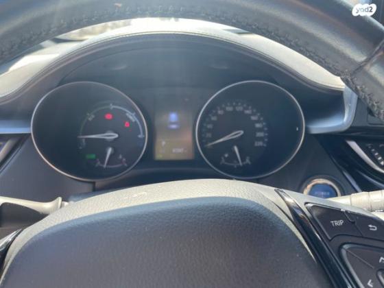 טויוטה C-HR Chic הייבריד אוט' 1.8 (98 כ"ס) בנזין 2020 למכירה בקיסריה