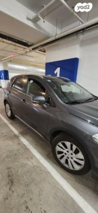 סוזוקי SX4 קרוסאובר GLX אוט' 1.4 (140 כ"ס) בנזין 2018 למכירה ברמת גן