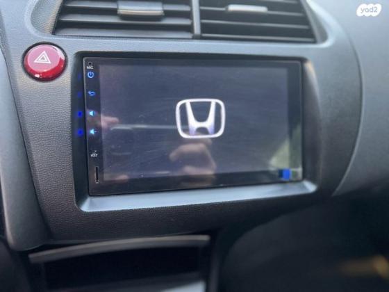 הונדה סיוויק האצ'בק החדשה Comfort רובוטית 1.8 (140 כ''ס) בנזין 2008 למכירה בנתניה