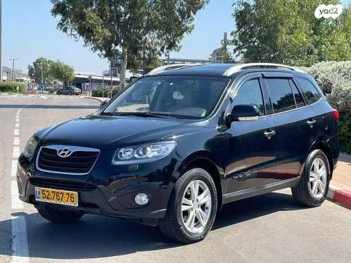 יונדאי סנטה פה 4X4 Luxury אוט' דיזל 7 מק' 2.2 (197 כ''ס) דיזל 2011 למכירה בנתניה