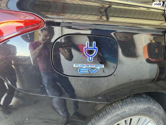 מיצובישי אאוטלנדר PHEV 4X4 Supreme הייבריד אוט' 5 מק' 2.4 (135 כ''ס) היברידי חשמל / בנזין 2020 למכירה בכפר ברא