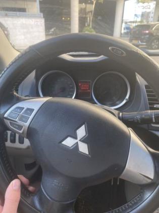 מיצובישי לנסר הדור החדש Invite אוט' 1.5 (109 כ''ס) בנזין 2011 למכירה בחיפה