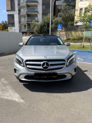מרצדס GLA GLA200 Urban אוט' 1.6 (156 כ''ס) [2014-2017] בנזין 2015 למכירה בחולון