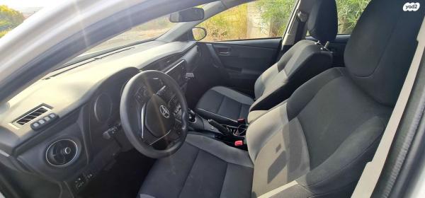 טויוטה אוריס הייבריד TSS הייבריד אוט' 1.8 (99 כ"ס) בנזין 2017 למכירה באחיהוד