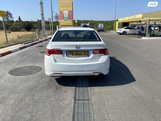 הונדה אקורד Luxury אוט' 2.0 (156 כ''ס) בנזין 2013 למכירה בגדרה