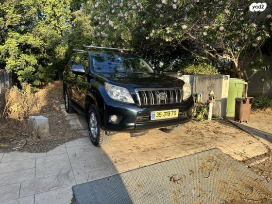 טויוטה לנד קרוזר ארוך 4X4 Select אוט' דיזל 7 מק' 3.0 (173 כ''ס) דיזל 2010 למכירה בהדר עם