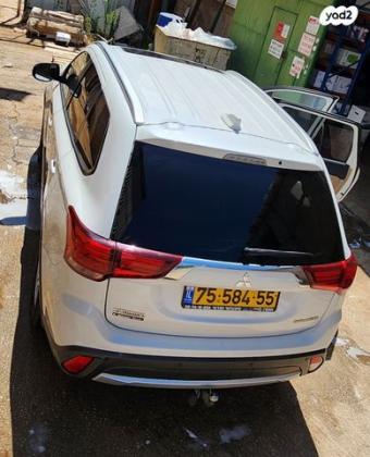 מיצובישי אאוטלנדר Instyle אוט' 7 מק' 2.0 (150 כ"ס) בנזין 2017 למכירה בקרית שמונה