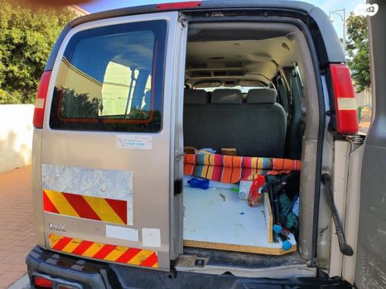 שברולט סוואנה קצר Travel אוט' דיזל 8 מק' 4 טון 6.6 (260 כ''ס) דיזל 2007 למכירה בחדרה