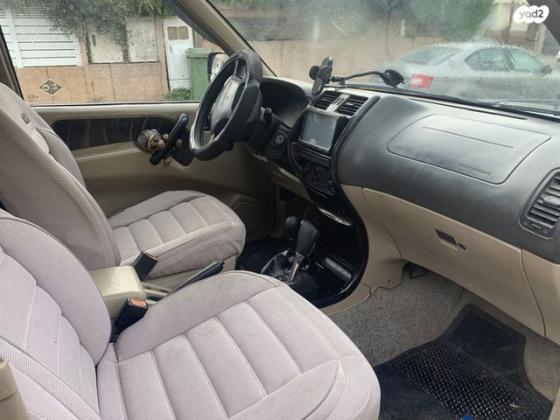 ניסאן טראנו ארוך 4X4 SR אוט' דיזל 2.7 (125 כ''ס) דיזל 2000 למכירה בפרדסיה