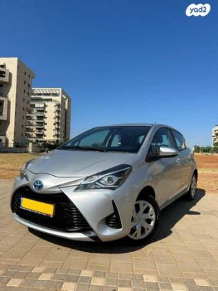 טויוטה יאריס הייבריד Eco אוט' 1.5 (73 כ''ס) בנזין 2018 למכירה בפתח תקווה