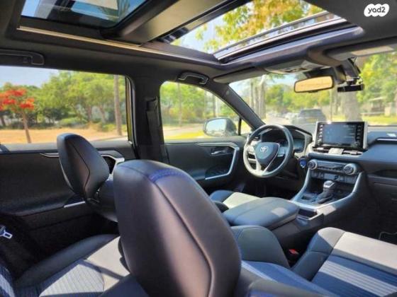 טויוטה RAV4 הייבריד E-motion Sky הייבריד אוט' 2.5 (178 כ''ס) בנזין 2021 למכירה בנתניה