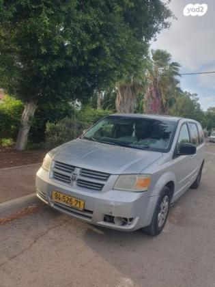 דודג' גראנד קראוון אוט' 7 מק' 3.6 בנזין 2011 למכירה בטבריה