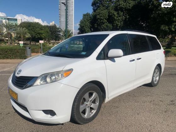 טויוטה סיינה LE אוט' 3.5 (0 כ''ס) בנזין 2011 למכירה בנתניה