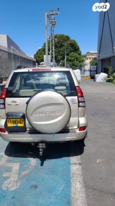 טויוטה לנד קרוזר ארוך 4X4 STD אוט' דיזל 8 מק' 3.0 (173 כ''ס) דיזל 2007 למכירה בחולון