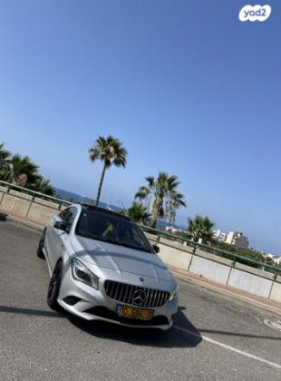 מרצדס CLA CLA200 Urban אוט' 1.6 (156 כ"ס) בנזין 2014 למכירה בחיפה
