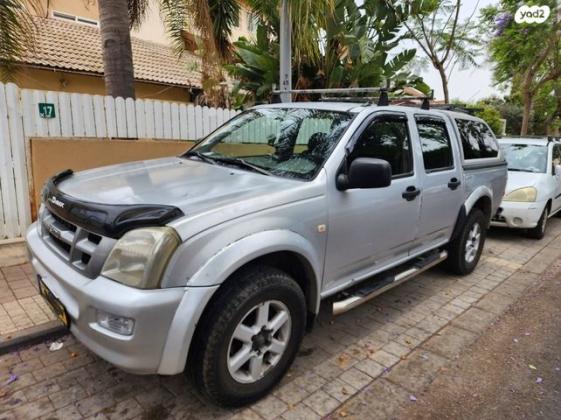 איסוזו 4X4 D-MAX 4X4 B דאבל קבינה אוט' דיזל 3.0 (131 כ''ס) דיזל 2006 למכירה ברעננה