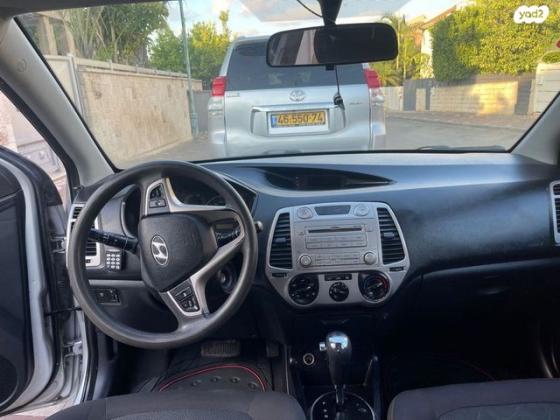יונדאי i20 GLI אוט' 1.4 (100 כ"ס) בנזין 2010 למכירה בחדרה