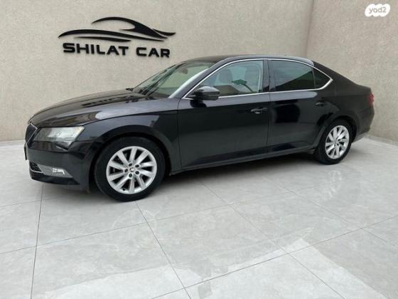 סקודה סופרב (עד 2019) Ambition אוט' 1.8 (180 כ''ס) בנזין 2017 למכירה בחיפה