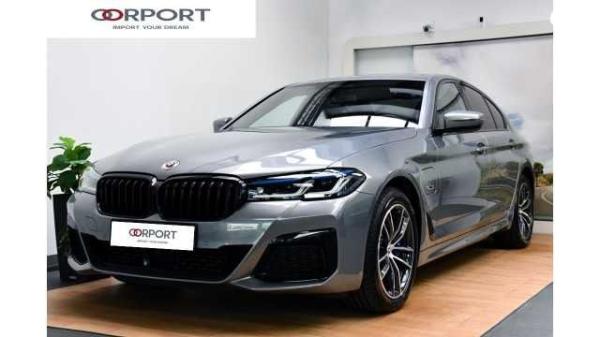 ב.מ.וו סדרה 5 530E M-SPORT הייבריד אוט' 2.0 (292 כ''ס) היברידי חשמל / בנזין 2023 למכירה בבני ברק