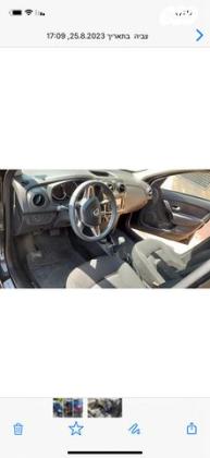 דאצ'יה סנדרו Laureate אוט' בנזין 0.9 (90 כ''ס) בנזין 2020 למכירה בכפר יונה