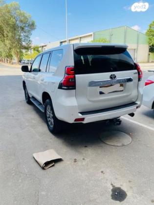 טויוטה לנד קרוזר ארוך 4X4 Limited אוט' דיזל 7 מק' 2.8 (177 כ"ס) דיזל 2019 למכירה בבאר שבע