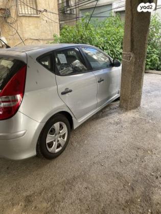 יונדאי i30 Inspire אוט' 1.6 (126 כ''ס) בנזין 2011 למכירה ברחובות