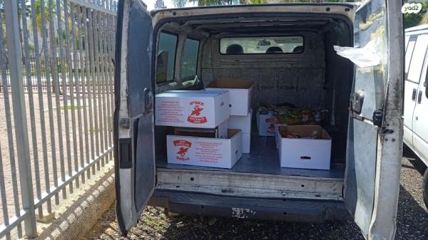 פורד טרנזיט 300S סגור ידני דיזל גג מוגבה 2.4 (90 כ''ס) דיזל 2002 למכירה בבני ברק