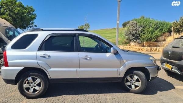 קיה ספורטז' 4X4 LX אוט' 2.7 (175 כ''ס) בנזין 2009 למכירה בתל אביב יפו