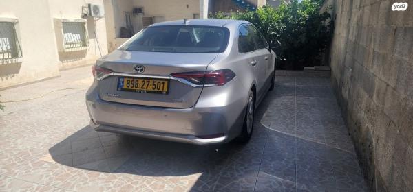 טויוטה קורולה הייבריד Sun סדאן אוט' 1.8 (98 כ''ס) בנזין 2020 למכירה בטירה