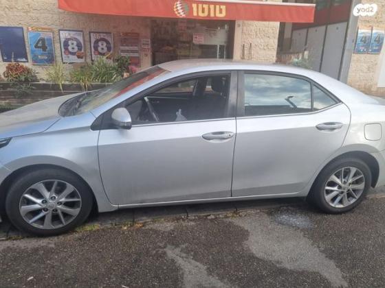 טויוטה קורולה GLI-FL אוט' 1.6 (132 כ''ס) [2013-2016] בנזין 2013 למכירה בבית דגן