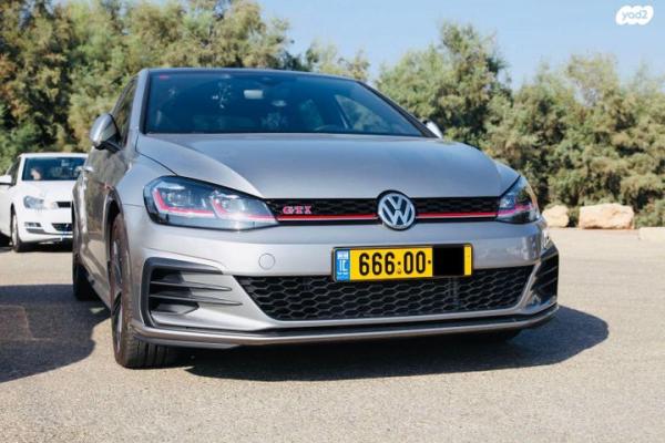 פולקסווגן גולף GTI GTI אוט' 5 דל' 2.0 (245 כ''ס) בנזין 2019 למכירה באבן יהודה