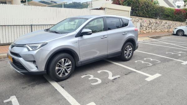 טויוטה RAV4 הייבריד Limited הייבריד אוט' 2.5 (155 כ"ס) בנזין 2018 למכירה בנשר