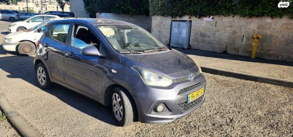 יונדאי i10 Insight ידני 1.0 (66 כ"ס) בנזין 2015 למכירה בירושלים