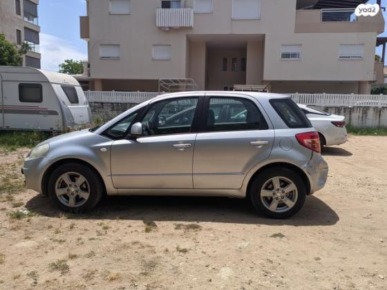 סוזוקי SX4 GLX-HB הצ'בק אוט' 1.6 (119 כ''ס) בנזין 2010 למכירה בנהריה