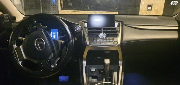 לקסוס NX 4X4 NX200T Premium אוט' 2.0 (238 כ"ס) בנזין 2016 למכירה בראשון לציון