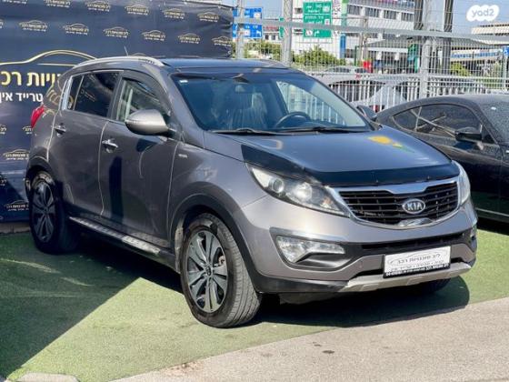 קיה ספורטז' 4X4 Premium אוט' 2.0 (163 כ''ס) בנזין 2012 למכירה בחיפה