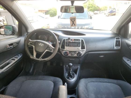 יונדאי i20 Insight ידני 1.2 (85 כ"ס) בנזין 2013 למכירה באורנית