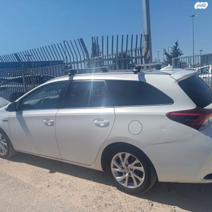 טויוטה אוריס הייבריד Sky TSS הייבריד אוט' 1.8 (99 כ"ס) בנזין 2018 למכירה ברחובות