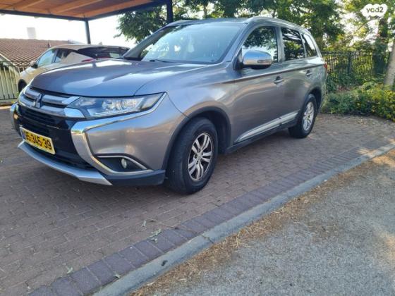 מיצובישי אאוטלנדר Instyle אוט' 7 מק' 2.0 (150 כ"ס) בנזין 2017 למכירה בחיפה